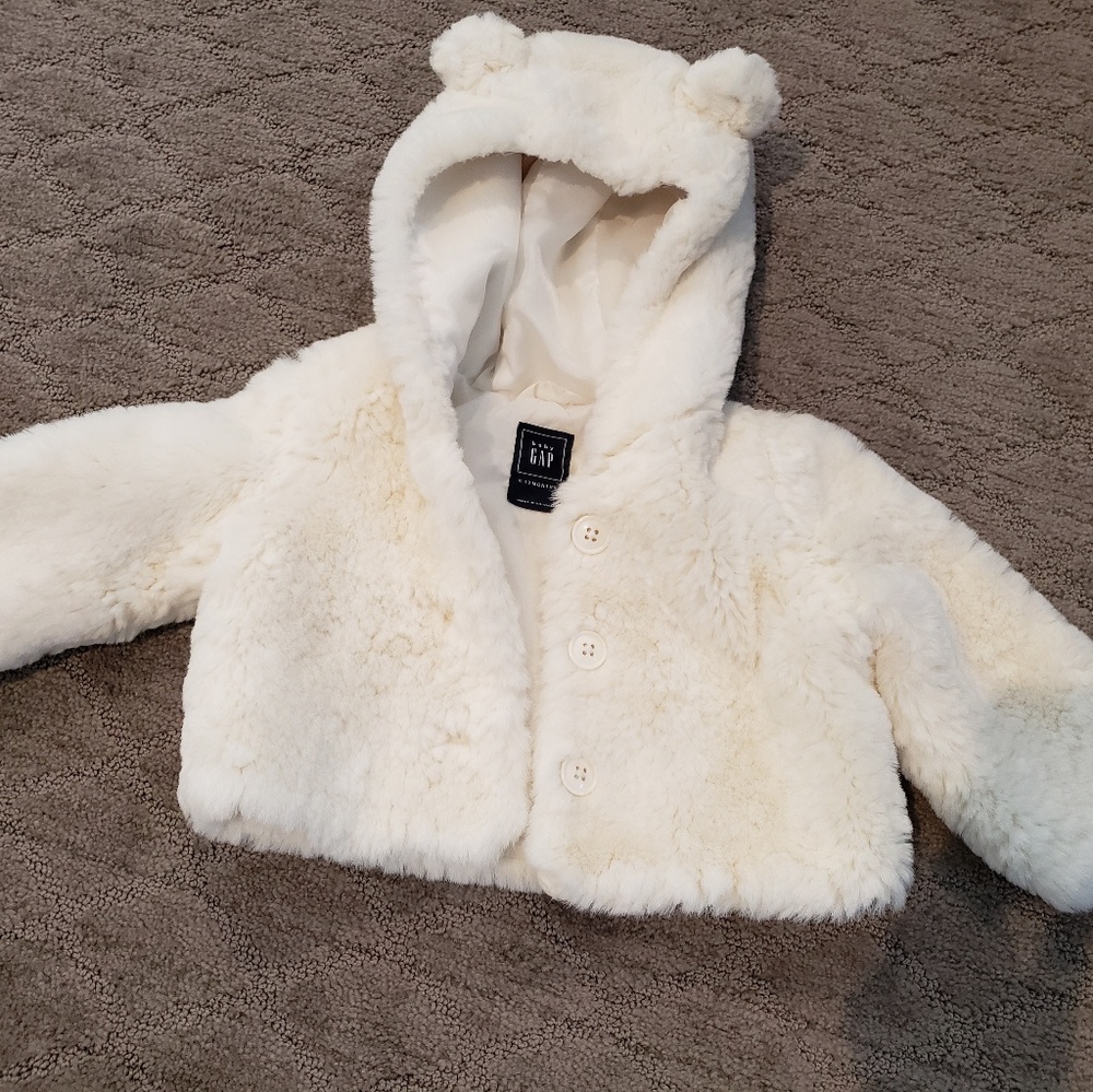 Baby Gap 6-12 month faux fur coat with bear ears